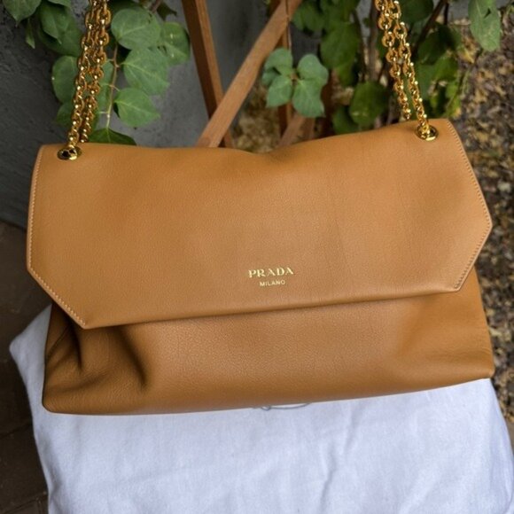 Prada Doux Extra Large Caramel Leather Shoulder Bag - Picture 3 of 16